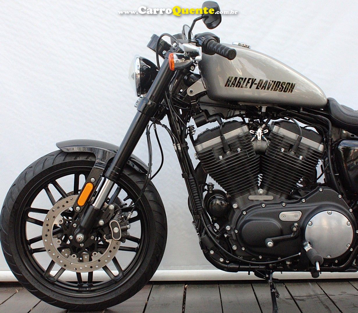 HARLEY-DAVIDSON SPORTSTER ROADSTER 2017 - Loja
