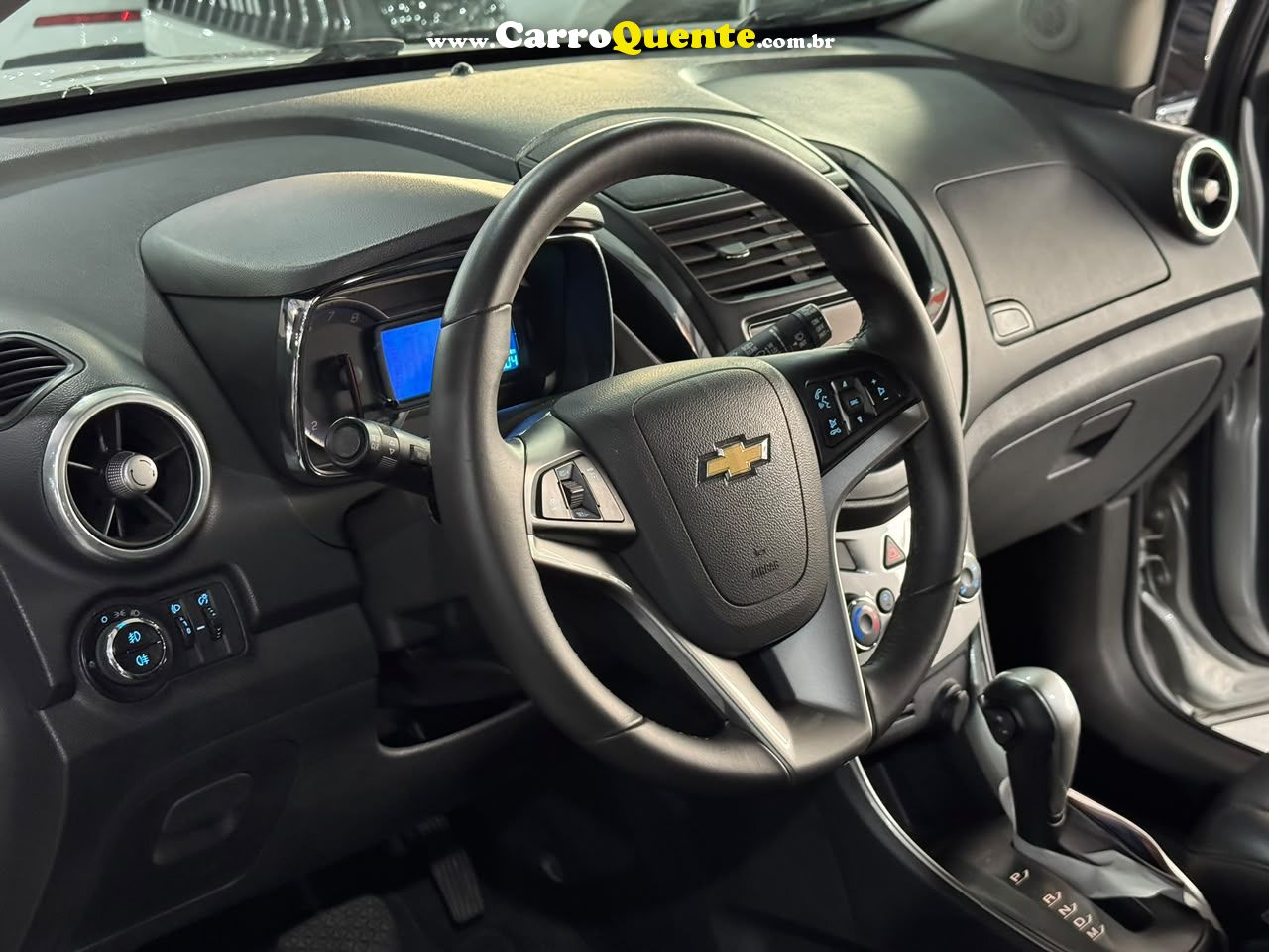 CHEVROLET TRACKER 1.8 MPFI LTZ 4X2 16V 2015 - Loja