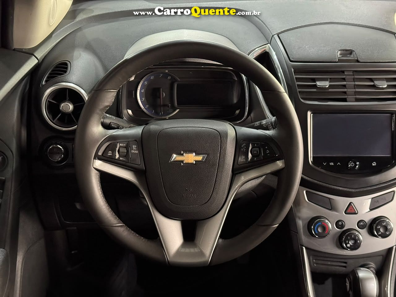 CHEVROLET TRACKER 1.8 MPFI LTZ 4X2 16V 2015 - Loja