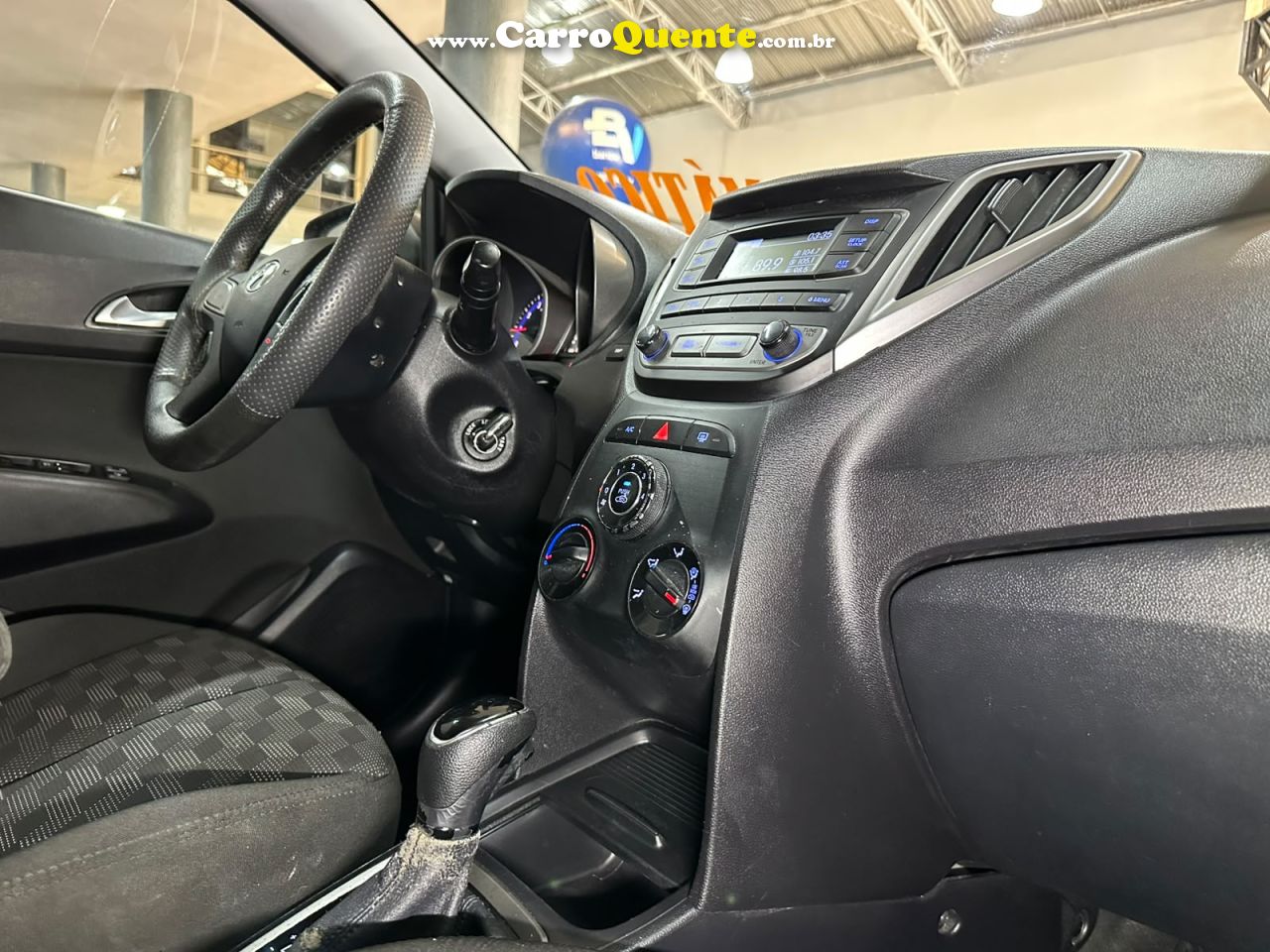 HYUNDAI HB20 1.6 COMFORT PLUS 16V 2017 - Loja