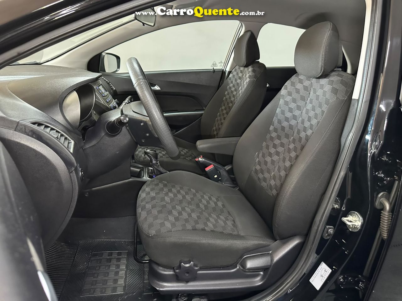 HYUNDAI HB20 1.6 COMFORT PLUS 16V 2017 - Loja