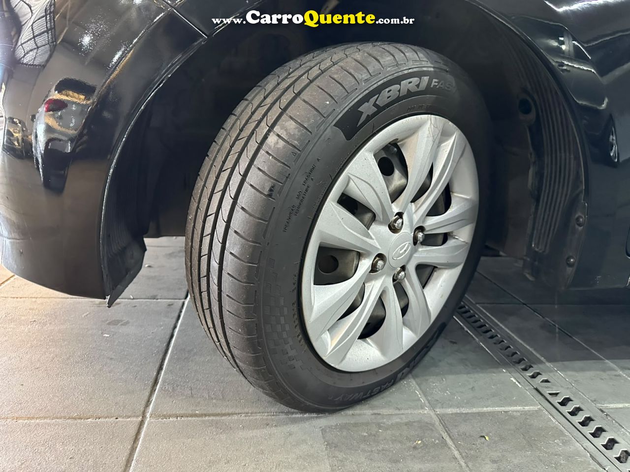 HYUNDAI HB20 1.6 COMFORT PLUS 16V 2017 - Loja