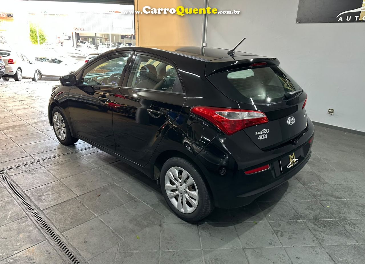 HYUNDAI HB20 1.6 COMFORT PLUS 16V 2017 - Loja