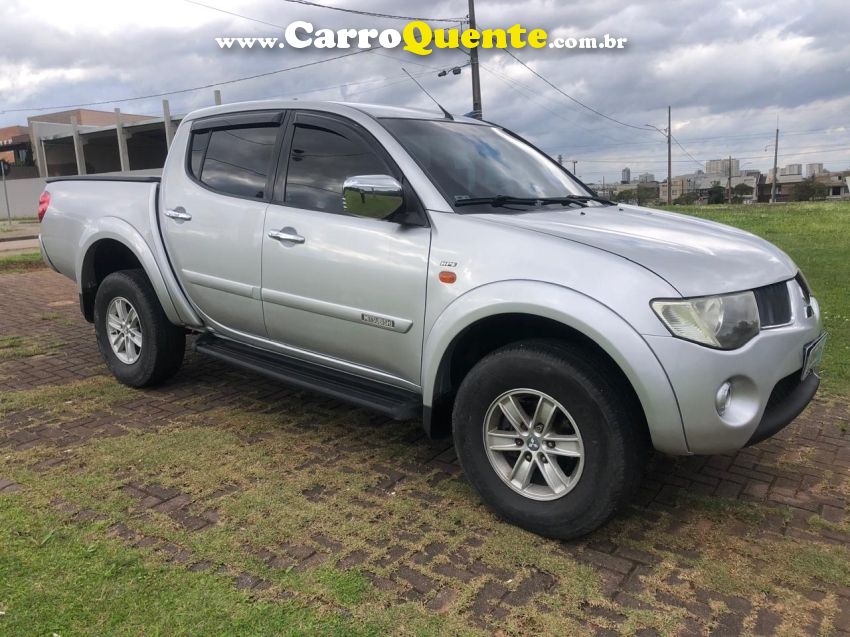 Mitsubishi L200 TRITON 3.2 HPE 4X4 CD 16V TURBO INTERCOOLER DIESEL 4P AUTOMÁTICO - Loja