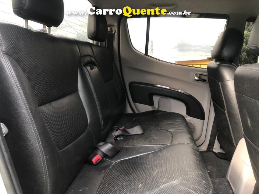 Mitsubishi L200 TRITON 3.2 HPE 4X4 CD 16V TURBO INTERCOOLER DIESEL 4P AUTOMÁTICO - Loja