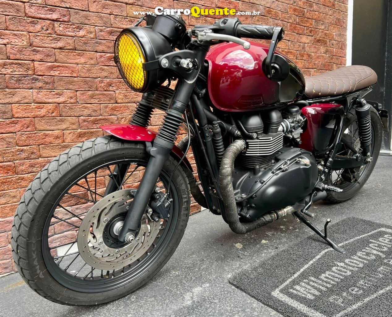 TRIUMPH BONNEVILLE T 100 865 2014 - Loja