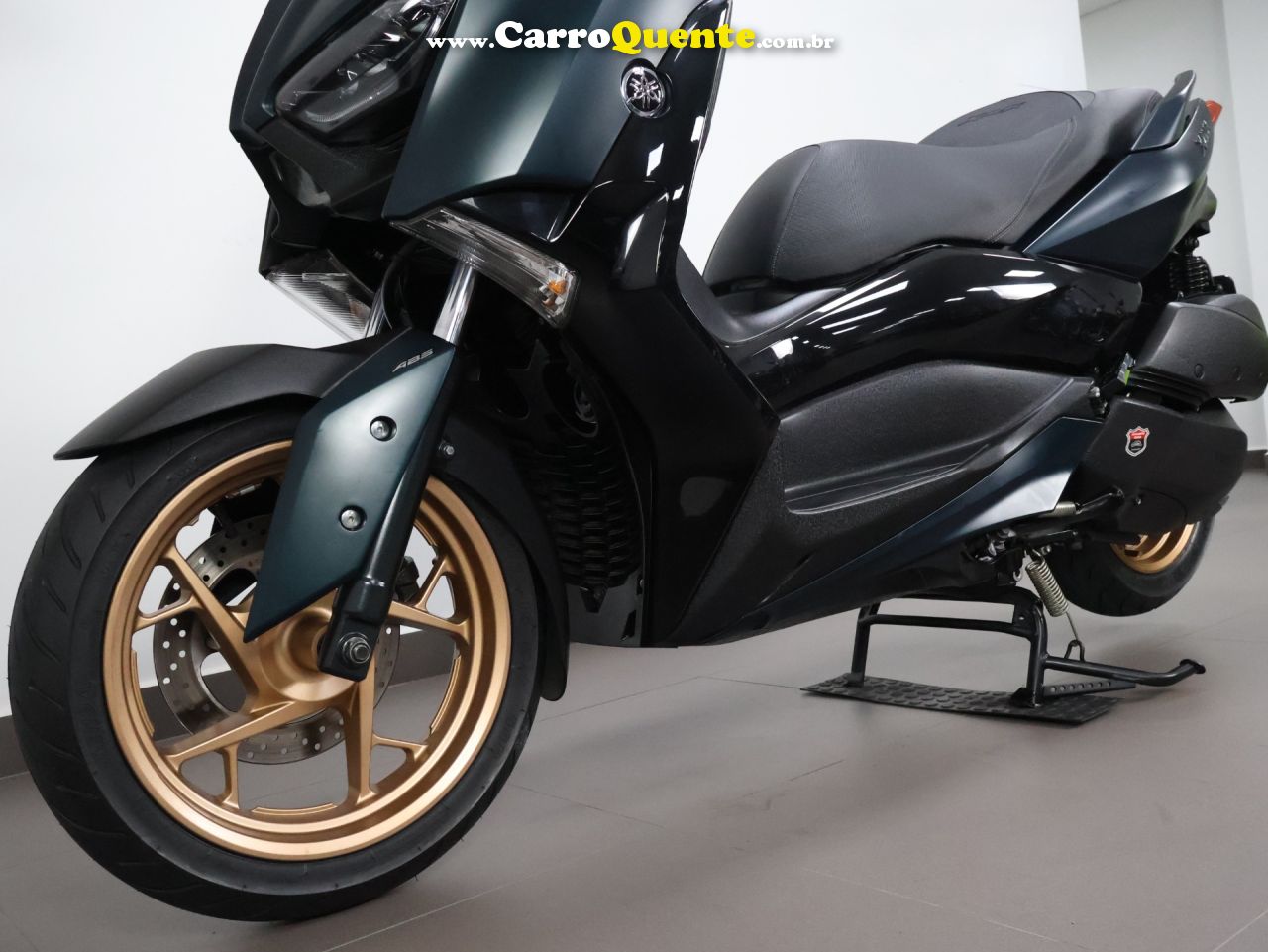 YAMAHA XMAX 250 ABS 2024 - Loja