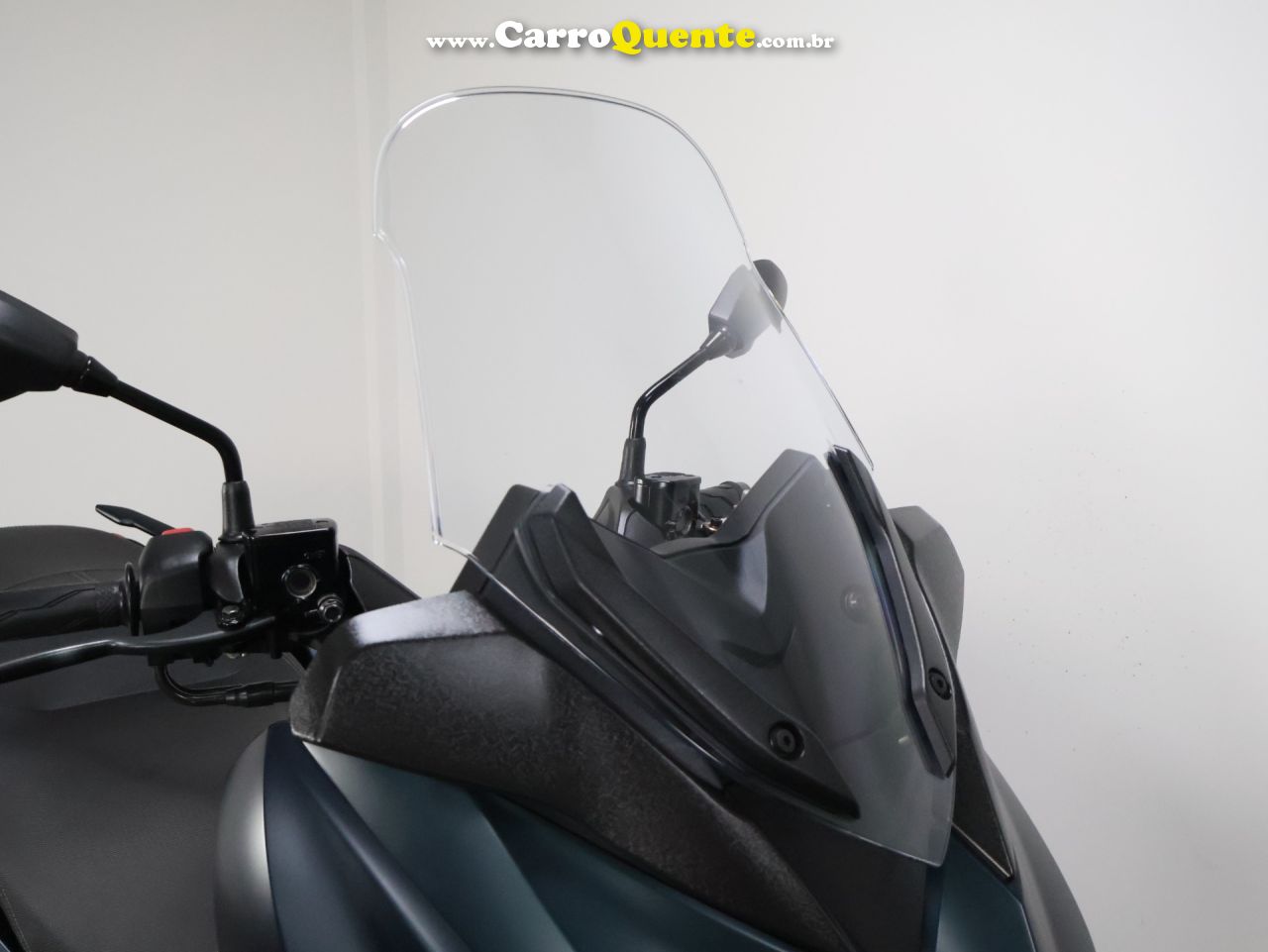 YAMAHA XMAX 250 ABS 2024 - Loja