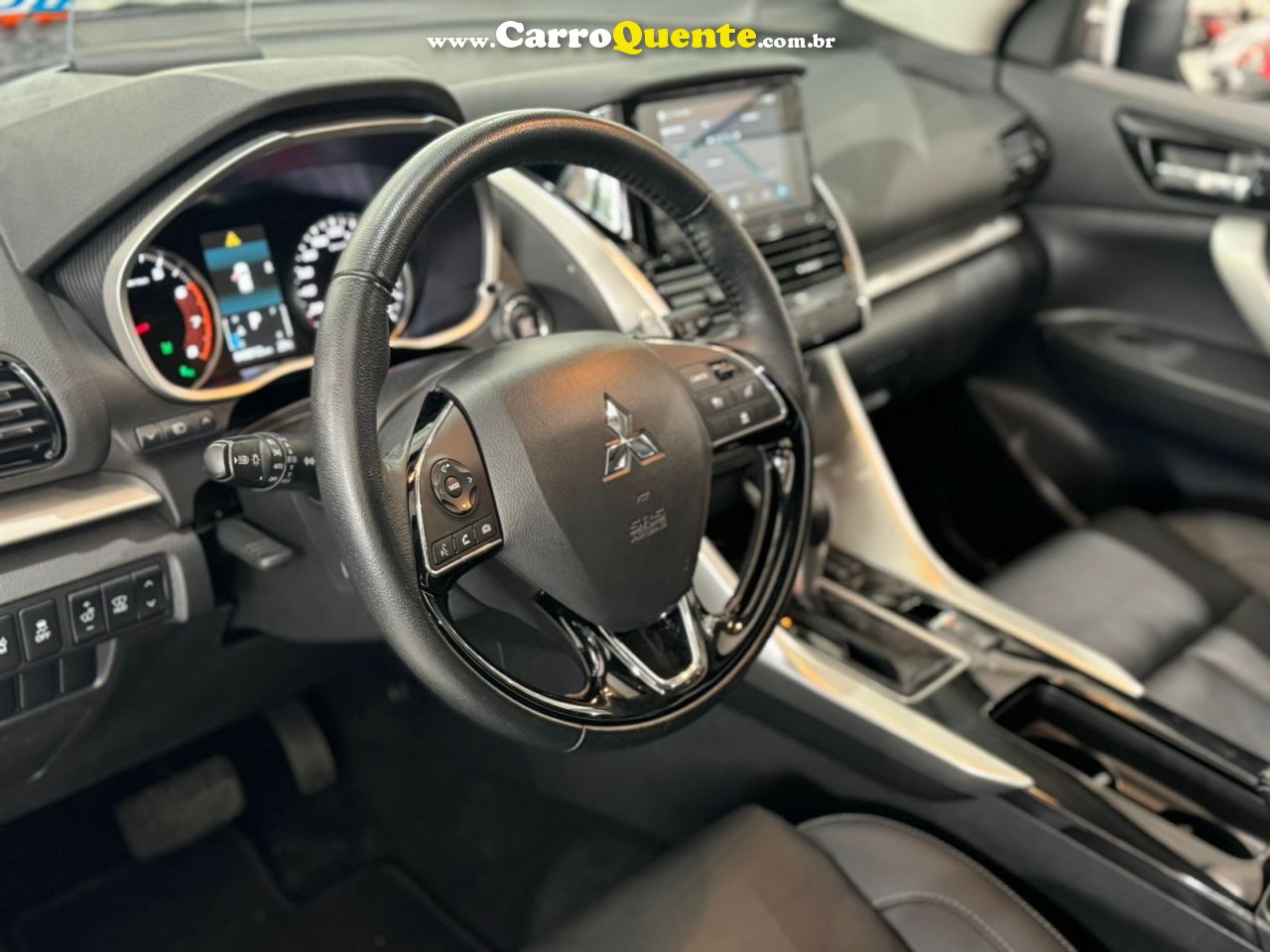 MITSUBISHI ECLIPSE CROSS 1.5 MIVEC TURBO HPE S 2023 - Loja