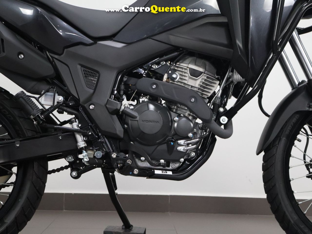 HONDA XRE 300 SAHARA ABS 2025 - Loja