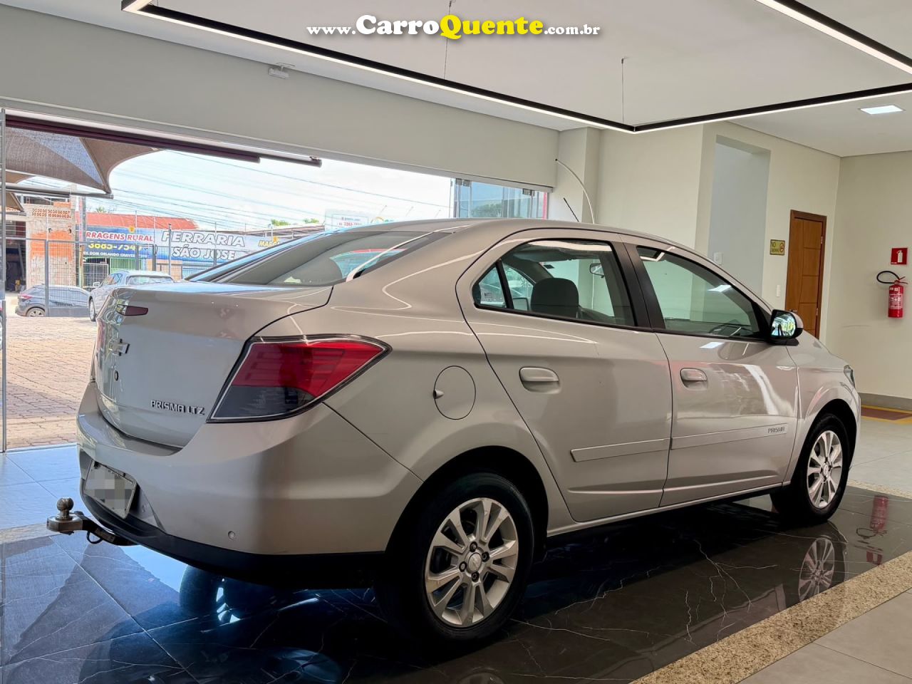 CHEVROLET   PRISMA SED. LTZ 1.4 8V FLEXPOWER 4P   PRATA 2015 1.4 FLEX - Loja
