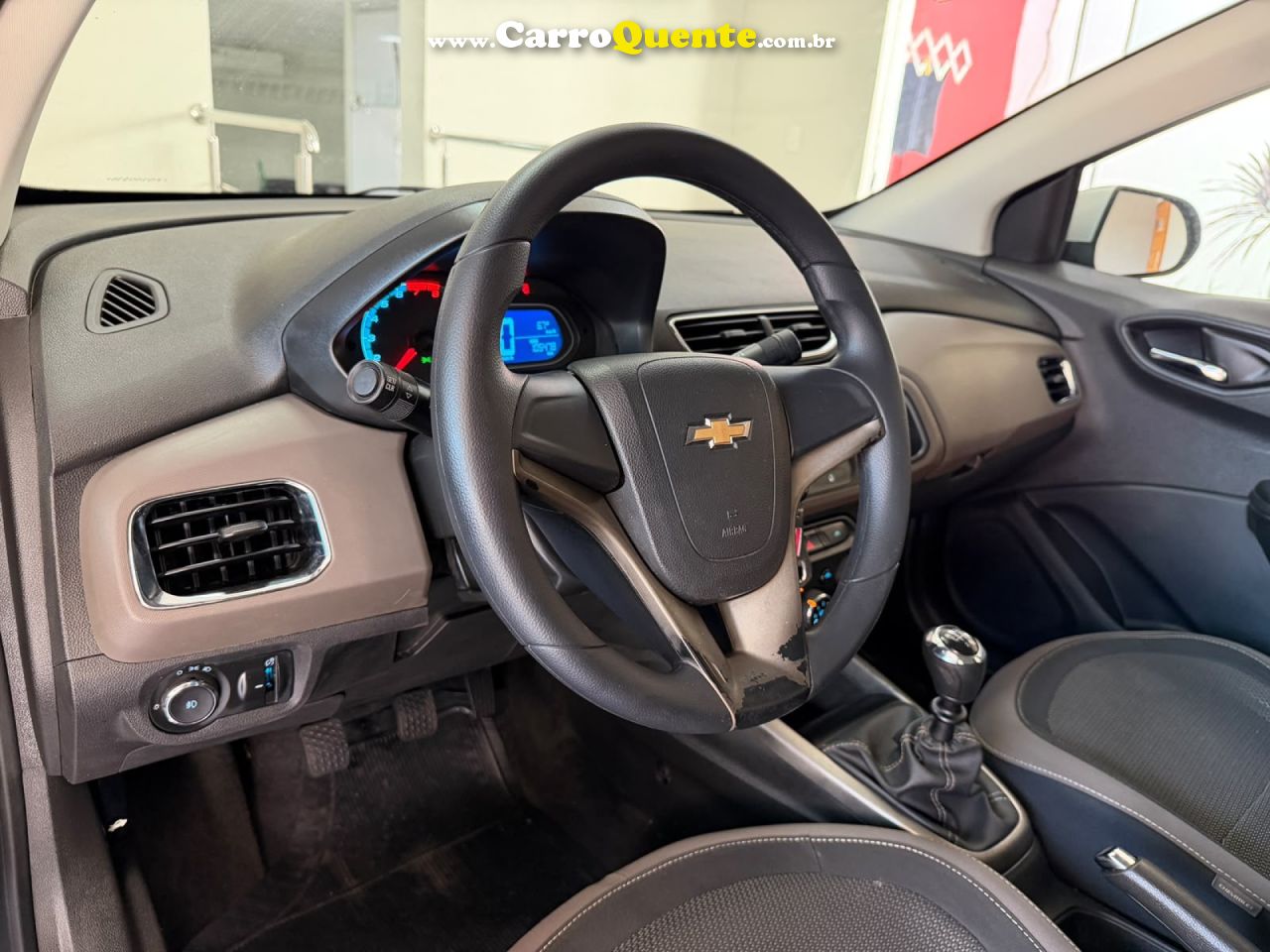 CHEVROLET   PRISMA SED. LTZ 1.4 8V FLEXPOWER 4P   PRATA 2015 1.4 FLEX - Loja