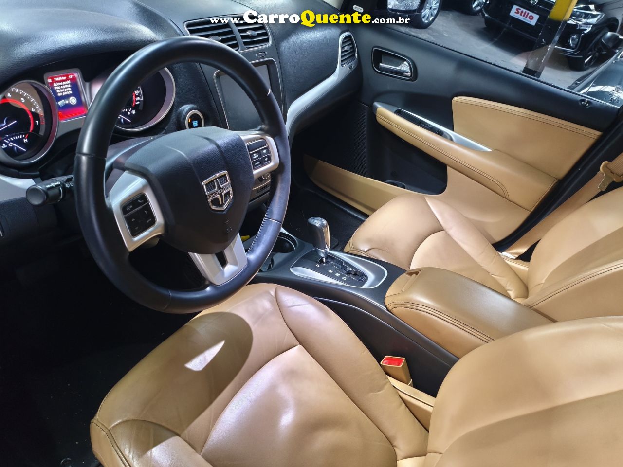 DODGE   JOURNEY RT  3.6 V6 AUT.   PRETO 2018 3.6 GASOLINA - Loja