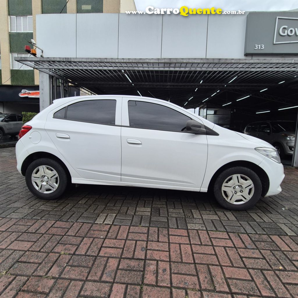 CHEVROLET   ONIX HATCH LT 1.0 8V FLEXPOWER 5P MEC.   BRANCO 2015 1.0 FLEX - Loja