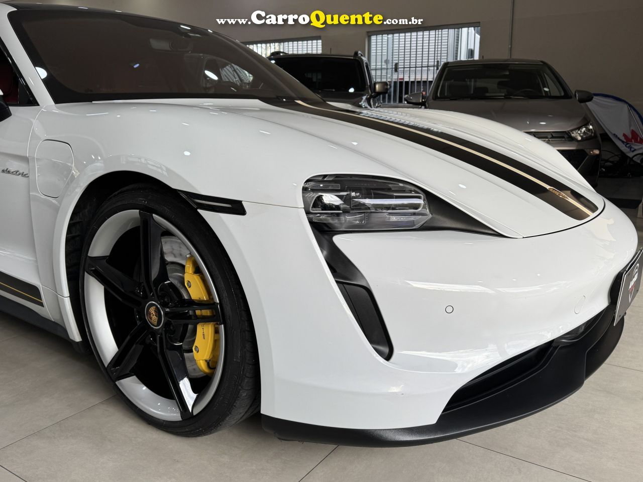 PORSCHE   TAYCAN 4S (ELÉTRICO)   BRANCO 2021 4S ELÉTRICO - Loja