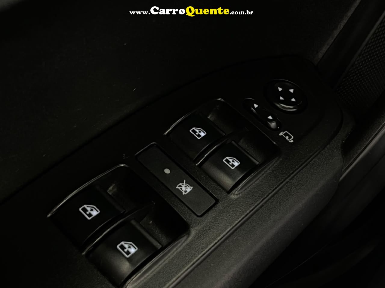 FIAT   ARGO 1.0 6V FLEX.   PRATA 2022 1.0 GASOLINA - Loja