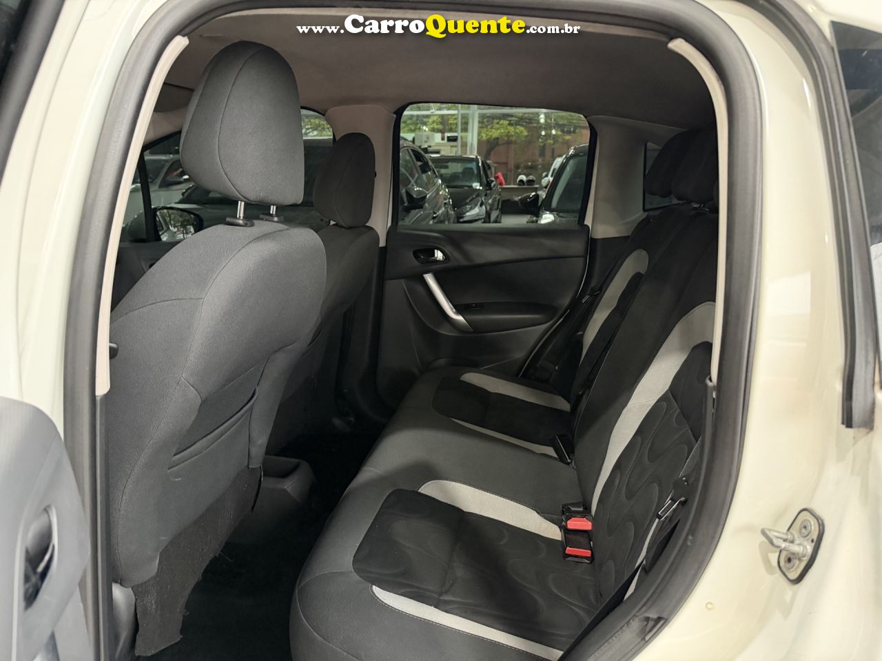CITROËN   C3 ORIGINE 1.5 FLEX 8V 5P MEC.   BRANCO 2015 1.5 FLEX - Loja