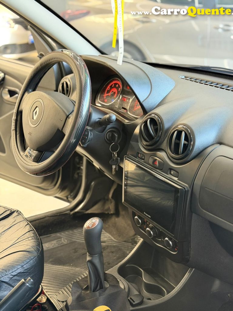 RENAULT   SANDERO EXPRESSION HI-FLEX 1.0 16V 5P   PRETO 2014 1.0 GASOLINA - Loja