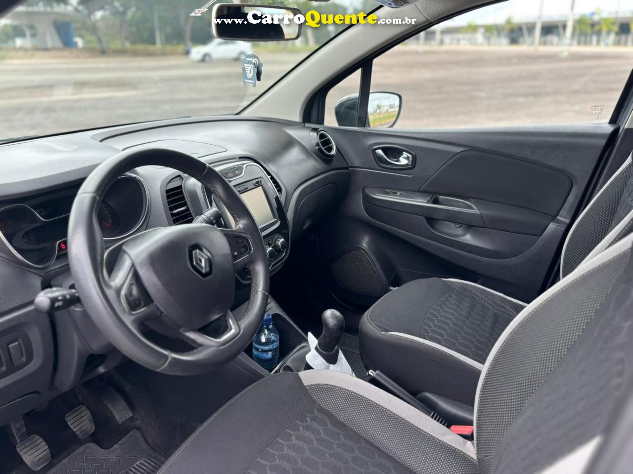 RENAULT   CAPTUR ZEN 1.6 16V FLEX 5P MEC.   CINZA 2018 1.6 FLEX - Loja