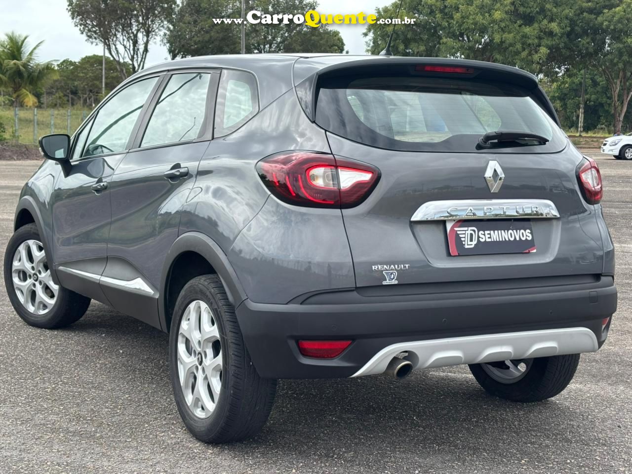 RENAULT   CAPTUR ZEN 1.6 16V FLEX 5P MEC.   CINZA 2018 1.6 FLEX - Loja