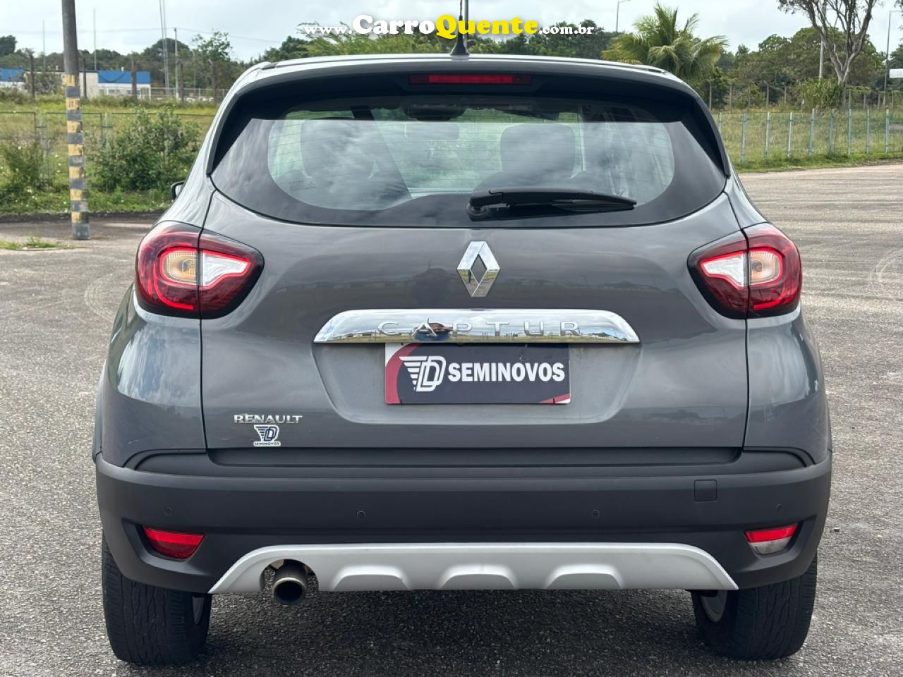 RENAULT   CAPTUR ZEN 1.6 16V FLEX 5P MEC.   CINZA 2018 1.6 FLEX - Loja