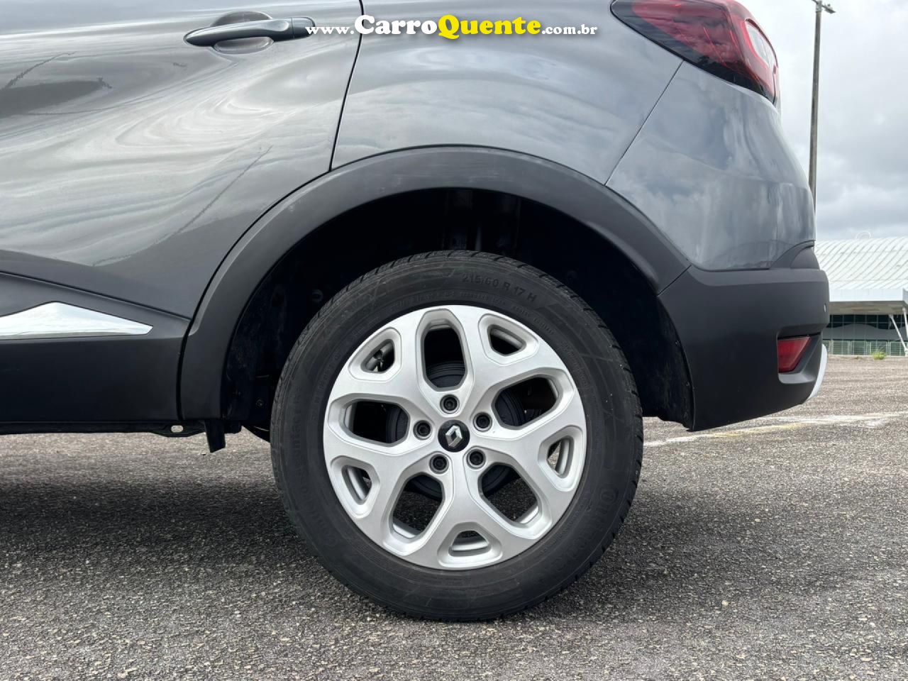 RENAULT   CAPTUR ZEN 1.6 16V FLEX 5P MEC.   CINZA 2018 1.6 FLEX - Loja