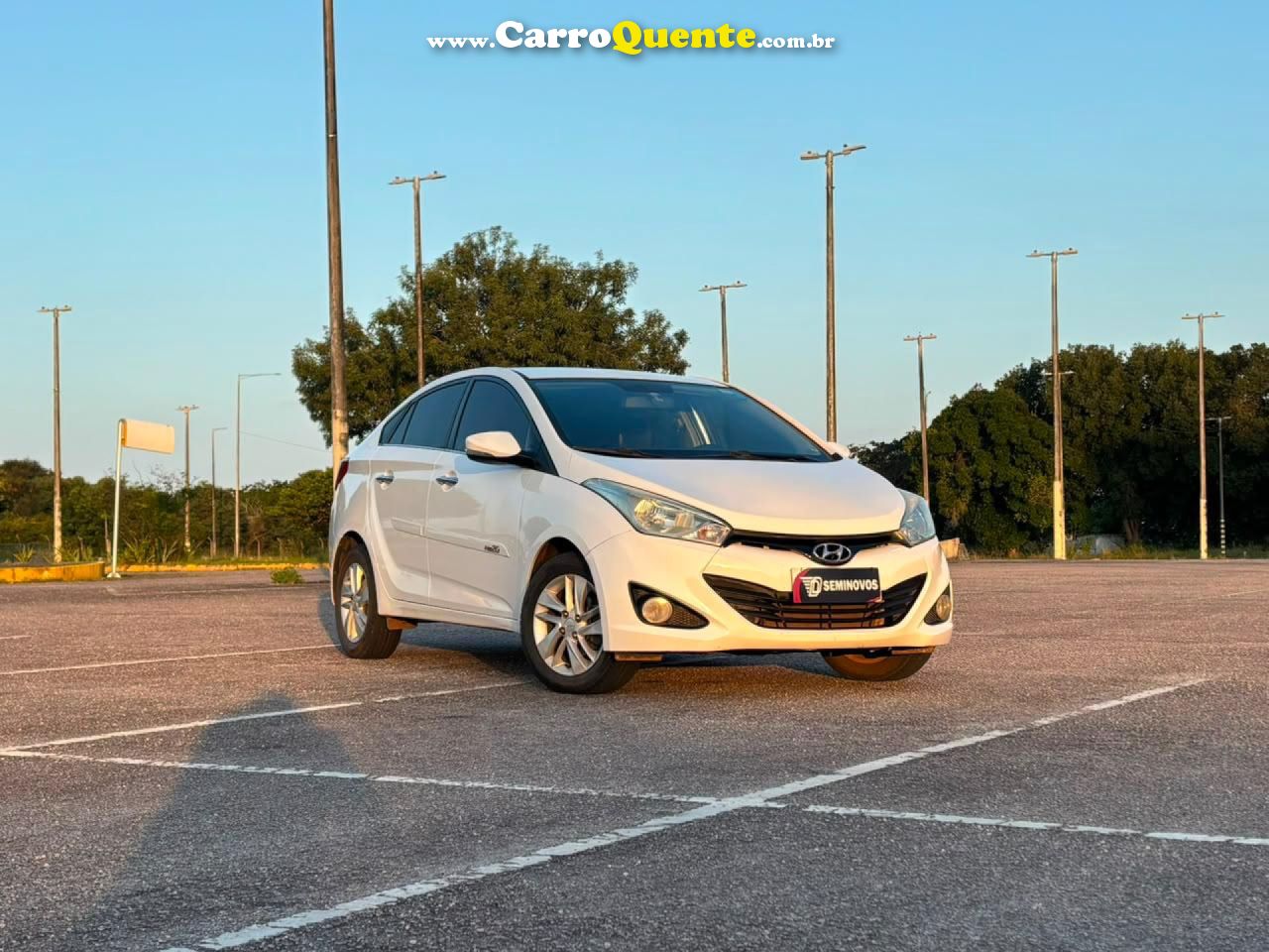 HYUNDAI   HB20S PREMIUM 1.6 FLEX 16V AUT. 4P   BRANCO 2015 1.6 FLEX - Loja