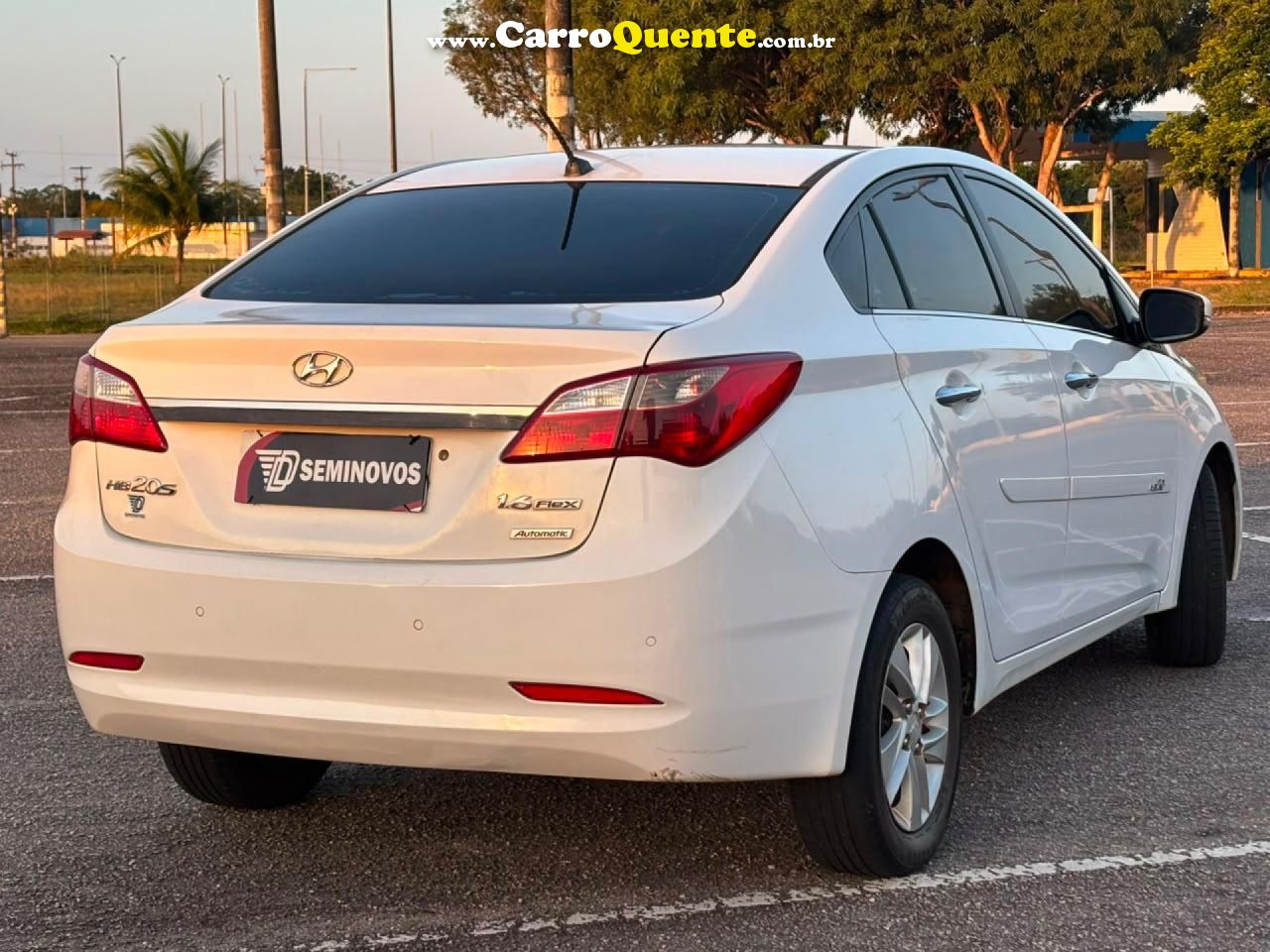 HYUNDAI   HB20S PREMIUM 1.6 FLEX 16V AUT. 4P   BRANCO 2015 1.6 FLEX - Loja