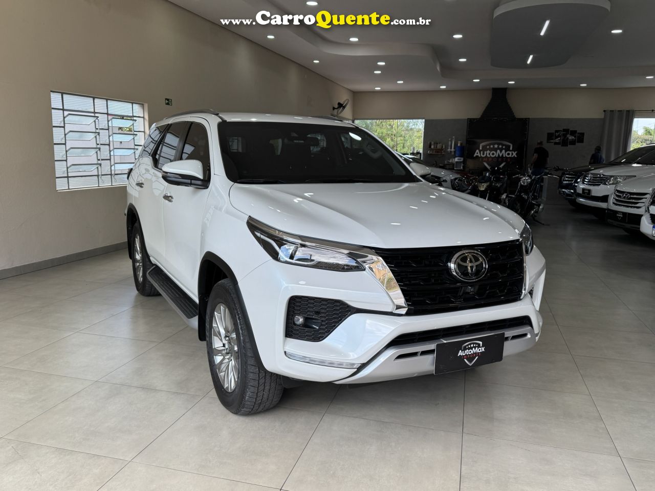 TOYOTA   HILUX SW4 SRX 4X4 2.8 TDI 16V DIES. AUT.   BRANCO 2024 2.8 DIESEL - Loja