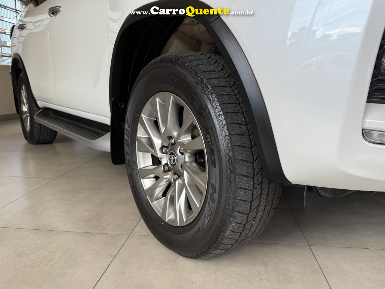 TOYOTA   HILUX SW4 SRX 4X4 2.8 TDI 16V DIES. AUT.   BRANCO 2024 2.8 DIESEL - Loja