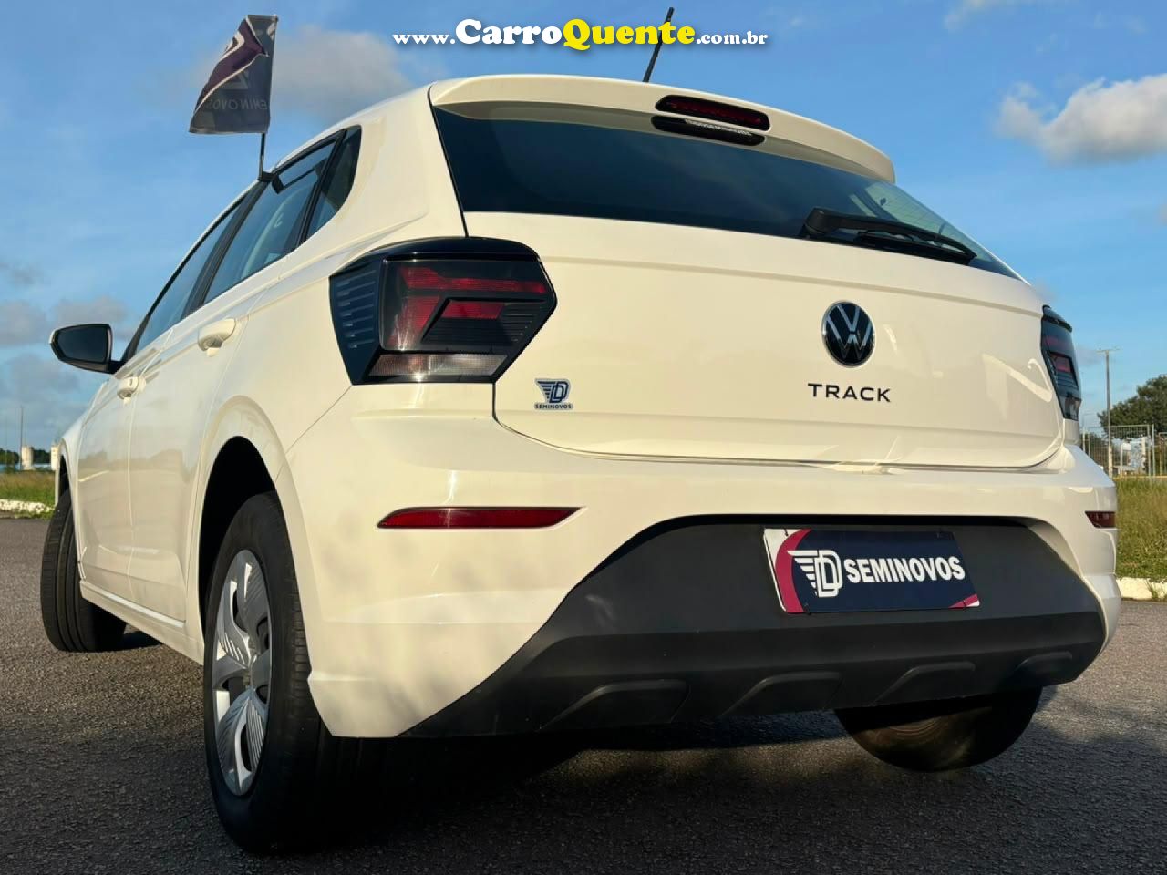 VOLKSWAGEN   POLO TRACK 1.0 FLEX 12V 5P   BRANCO 2025 1.0 FLEX - Loja