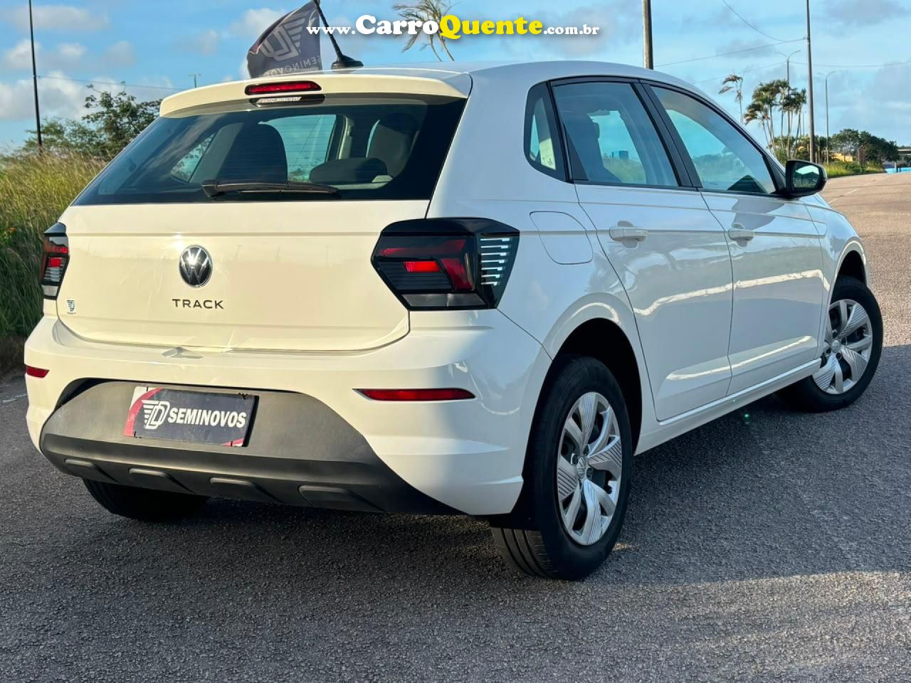 VOLKSWAGEN   POLO TRACK 1.0 FLEX 12V 5P   BRANCO 2025 1.0 FLEX - Loja