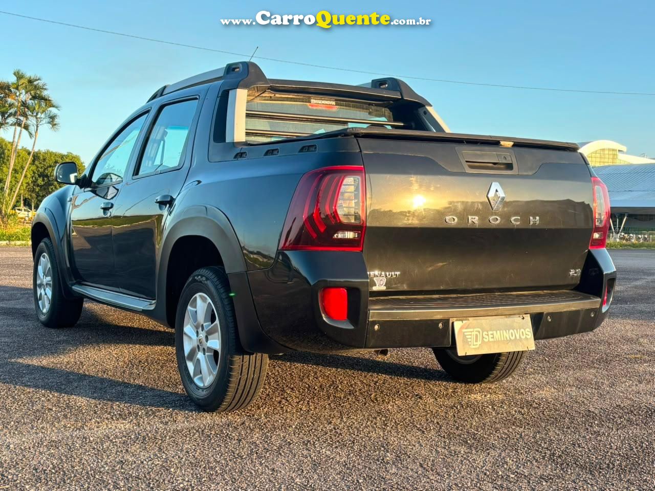 RENAULT   DUSTER OROCH DYNA. 2.0 FLEX 16V AUT.   PRETO 2020 2.0 FLEX - Loja