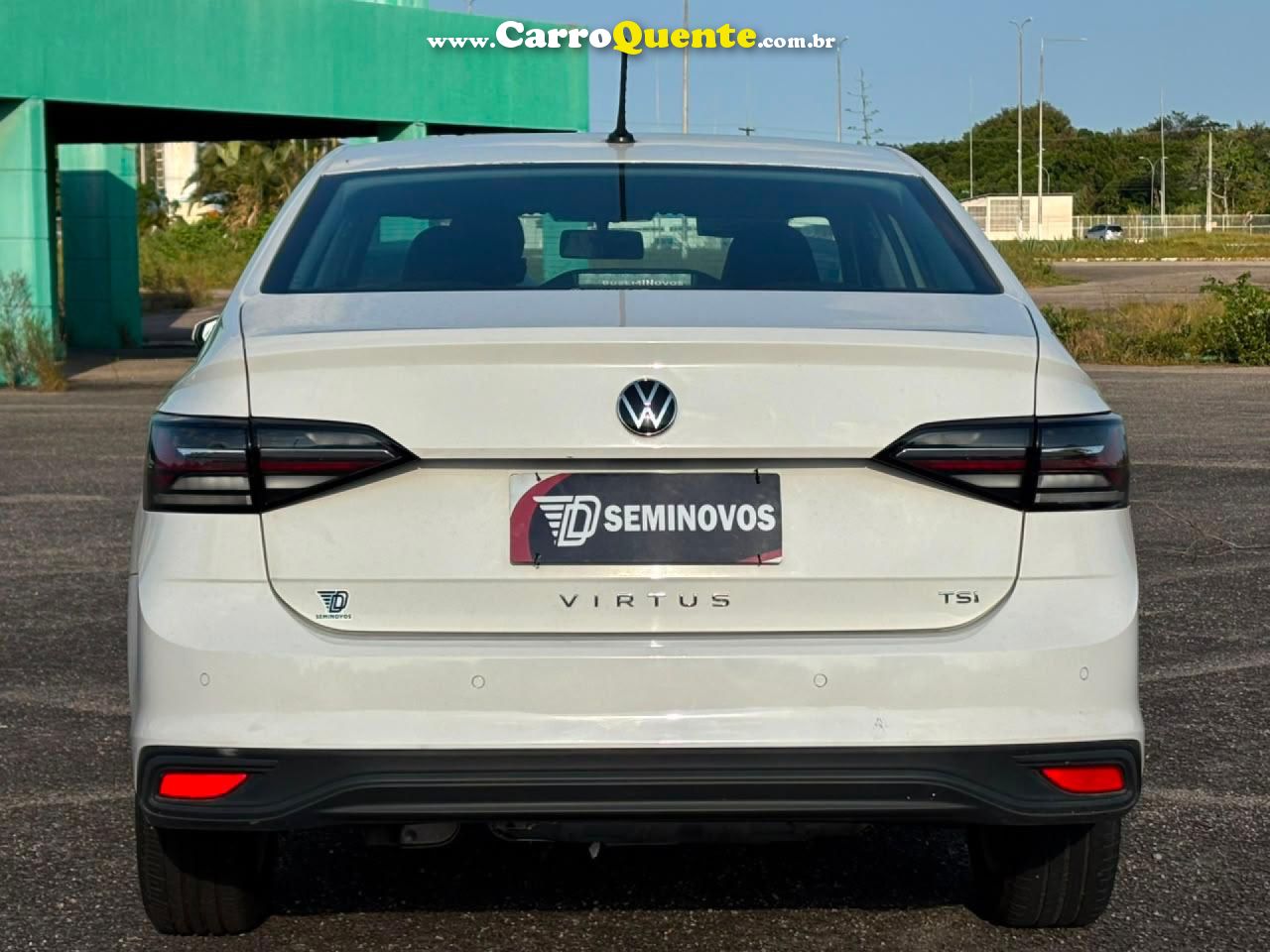 VOLKSWAGEN   VIRTUS TSI 1.0 FLEX 12V 4P MEC.   BRANCO 2024 1.0 FLEX - Loja