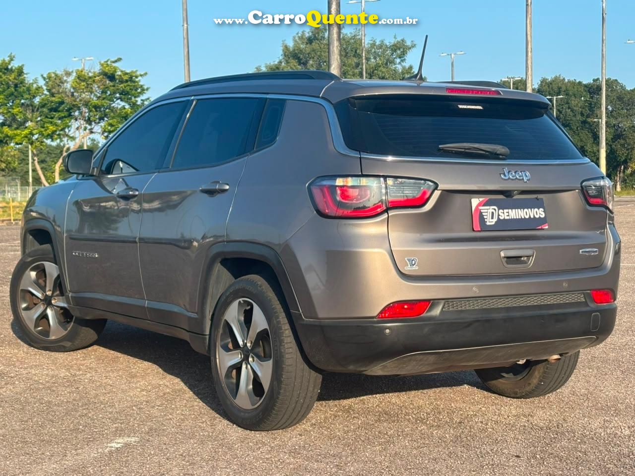 JEEP   COMPASS LONGITUDE 2.0 4X2 FLEX 16V AUT.   CINZA 2018 2.0 FLEX - Loja