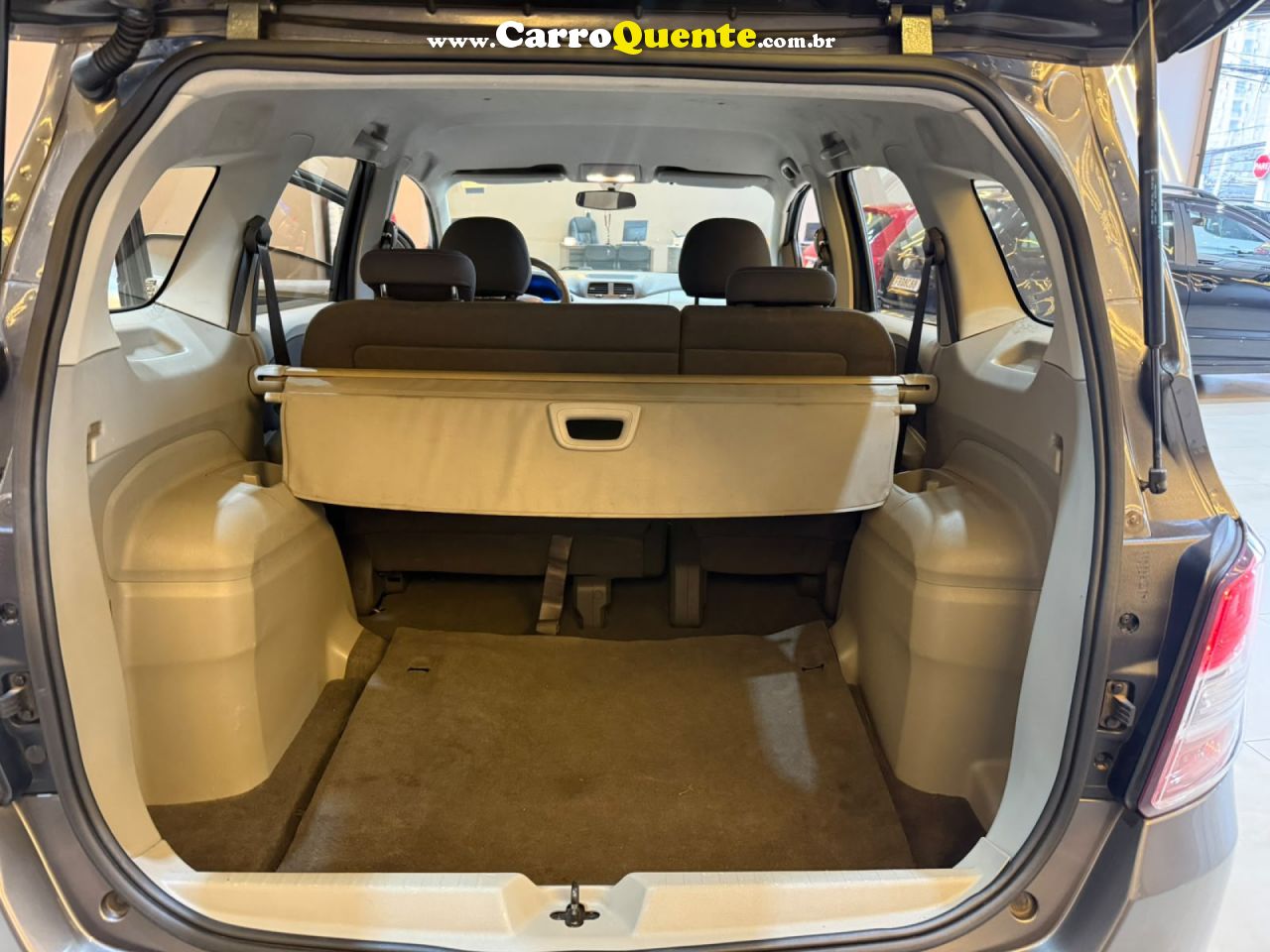 CHEVROLET   SPIN ADVANTAGE 1.8 8V ECONO.FLEX 5P AUT.   CINZA 2014 1.8 FLEX - Loja