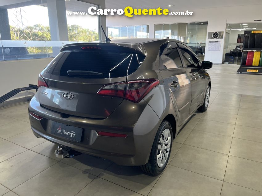 Hyundai HB20 1.0 COMFORT 12V FLEX 4P MANUAL - Loja