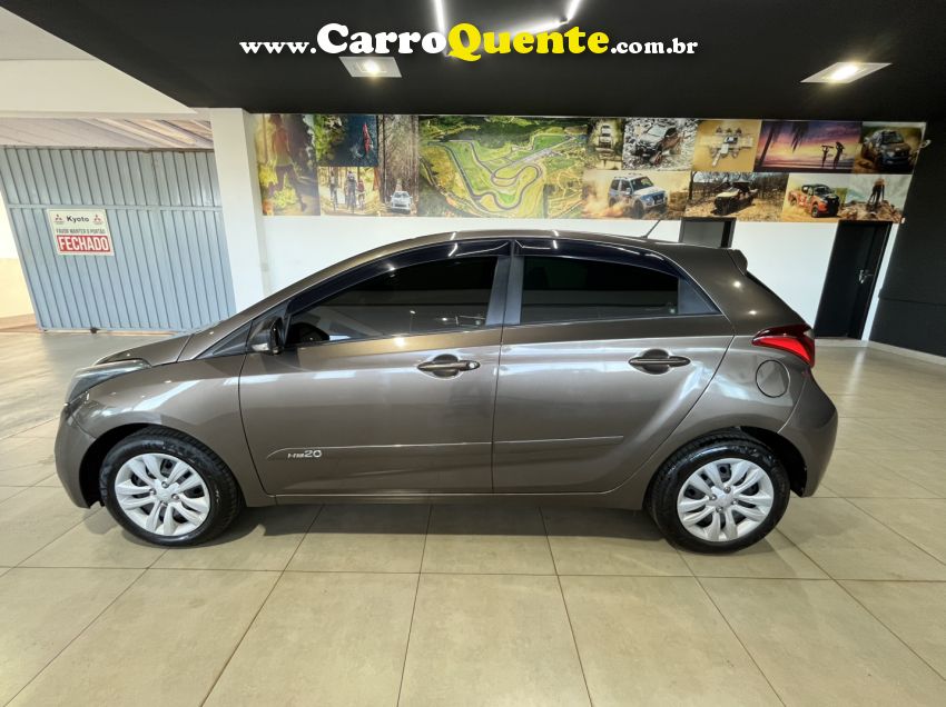 Hyundai HB20 1.0 COMFORT 12V FLEX 4P MANUAL - Loja