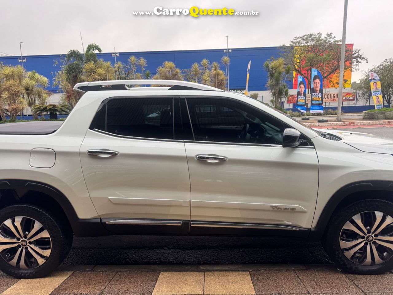 FIAT TORO 2.0 16V TURBO VOLCANO 4WD AT9 2024 - Loja