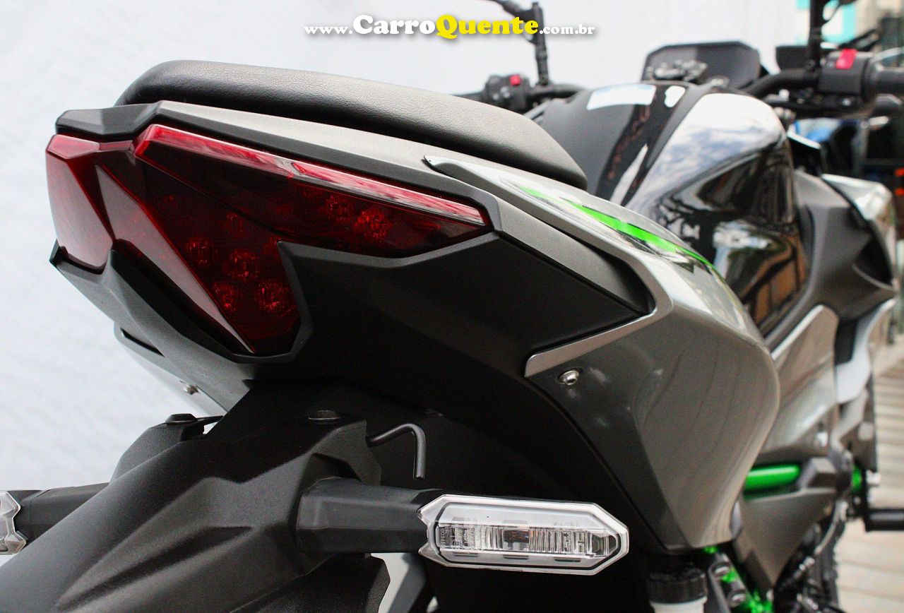 KAWASAKI Z500 SE 2025 - Loja