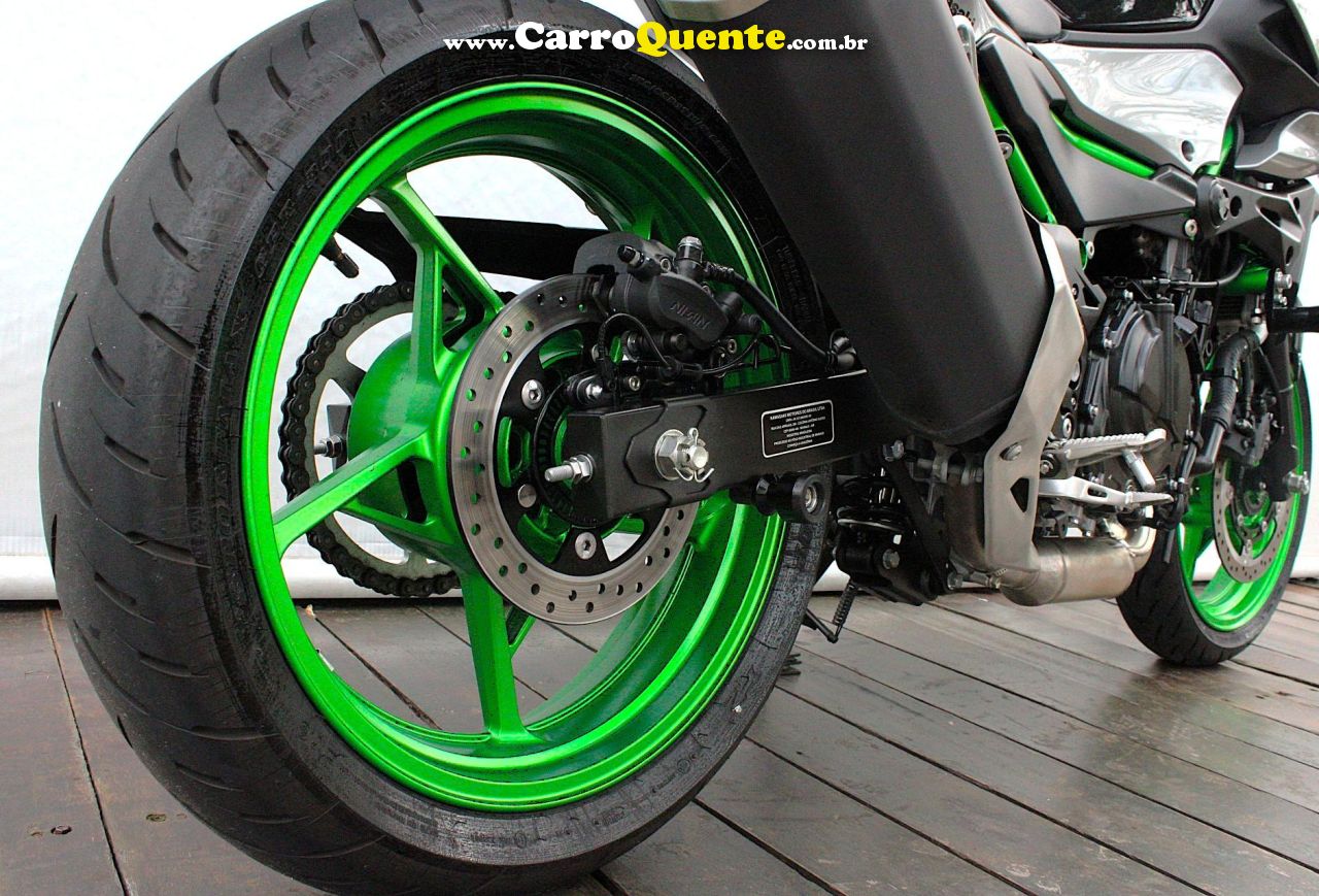 KAWASAKI Z500 SE 2025 - Loja