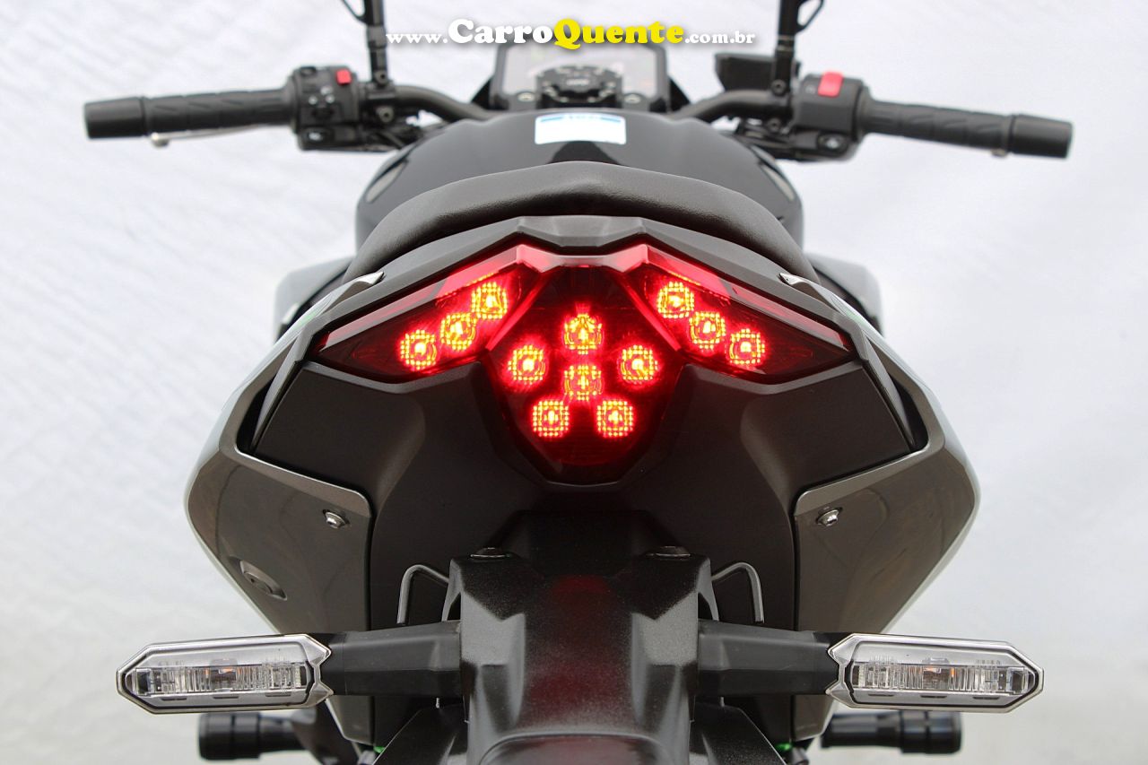 KAWASAKI Z500 SE 2025 - Loja
