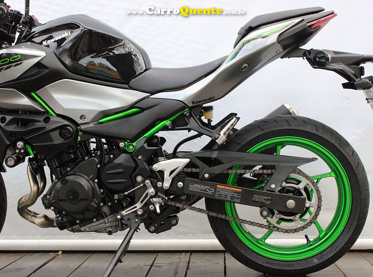 KAWASAKI Z500 SE 2025 - Loja
