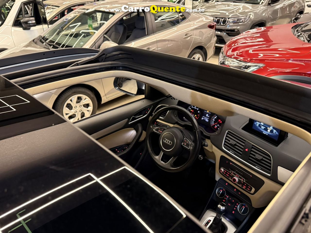 AUDI Q3 1.4 TFSI AMBIENTE 2017 - Loja
