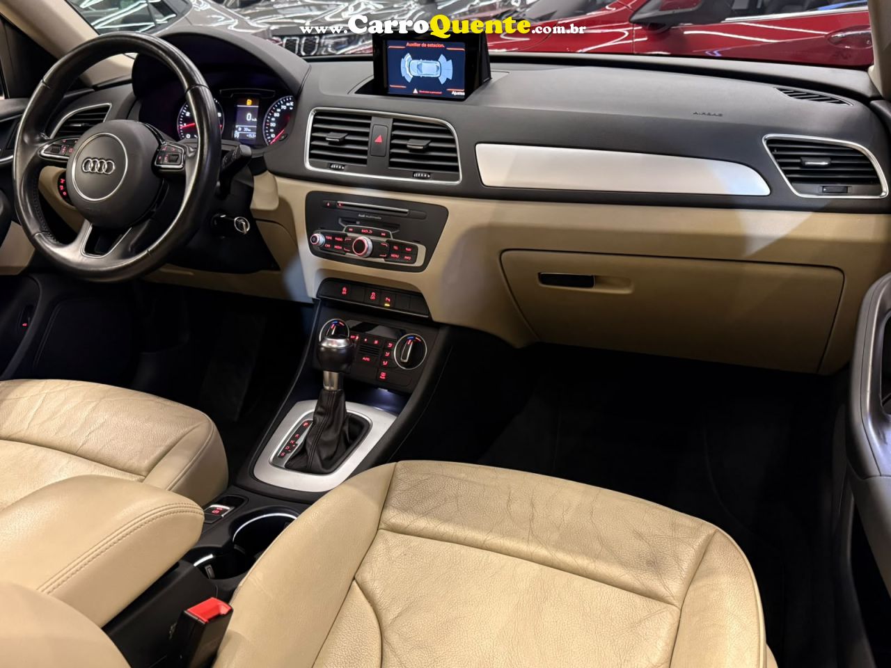 AUDI Q3 1.4 TFSI AMBIENTE 2017 - Loja