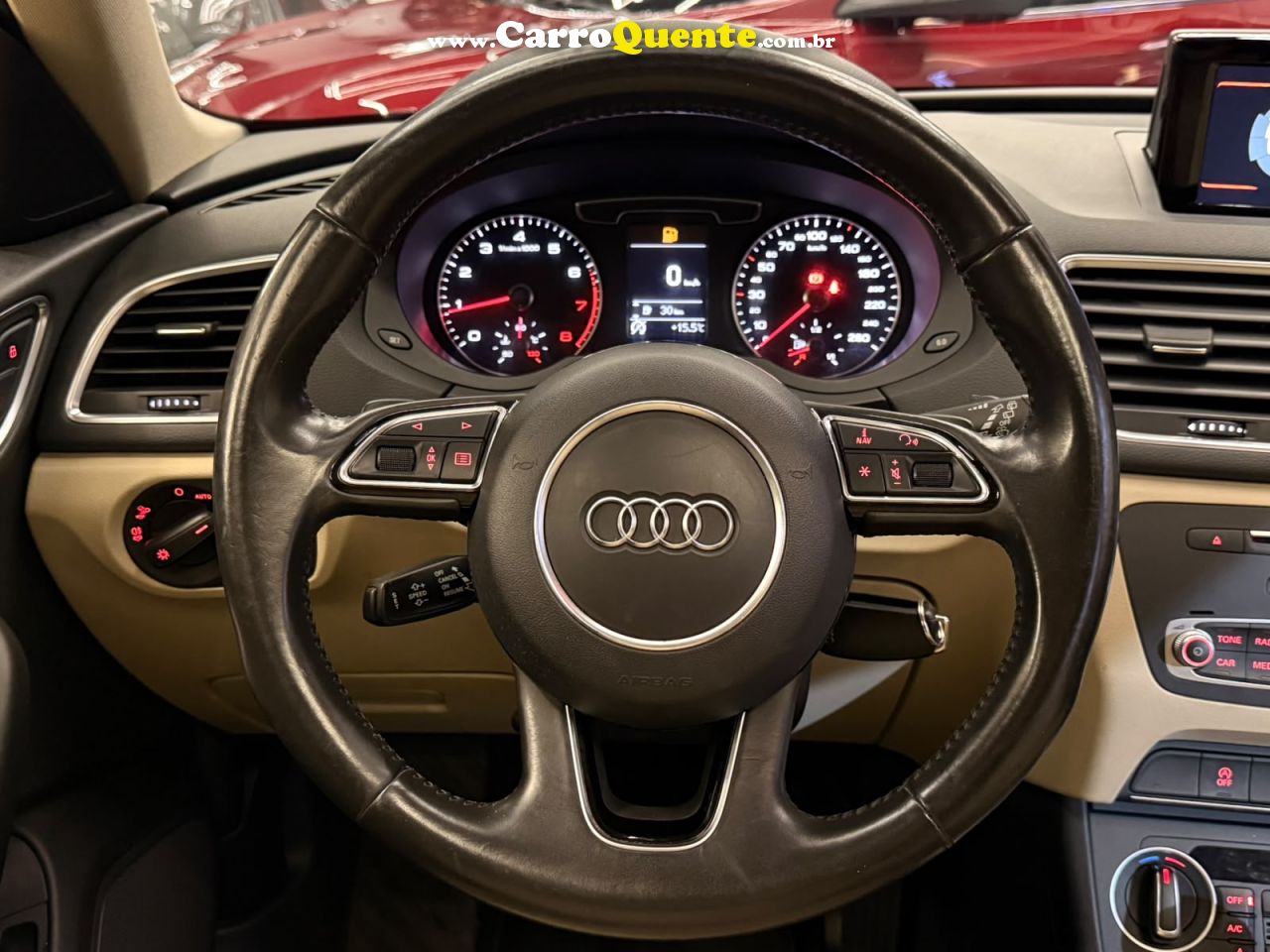 AUDI Q3 1.4 TFSI AMBIENTE 2017 - Loja