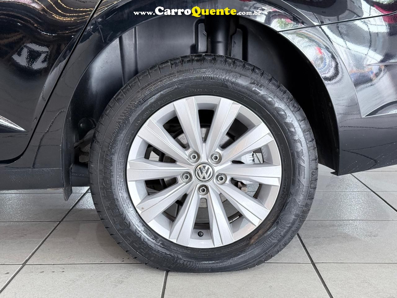 VOLKSWAGEN VIRTUS 1.0 200 TSI COMFORTLINE 2022 - Loja
