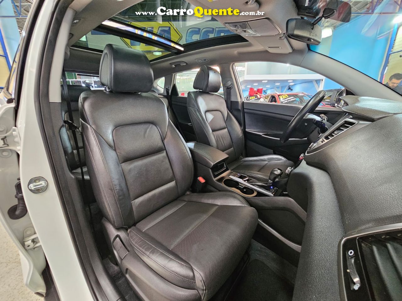 HYUNDAI TUCSON 1.6 TURBO GLS * C/ TETO SOLAR * 2018 - Loja