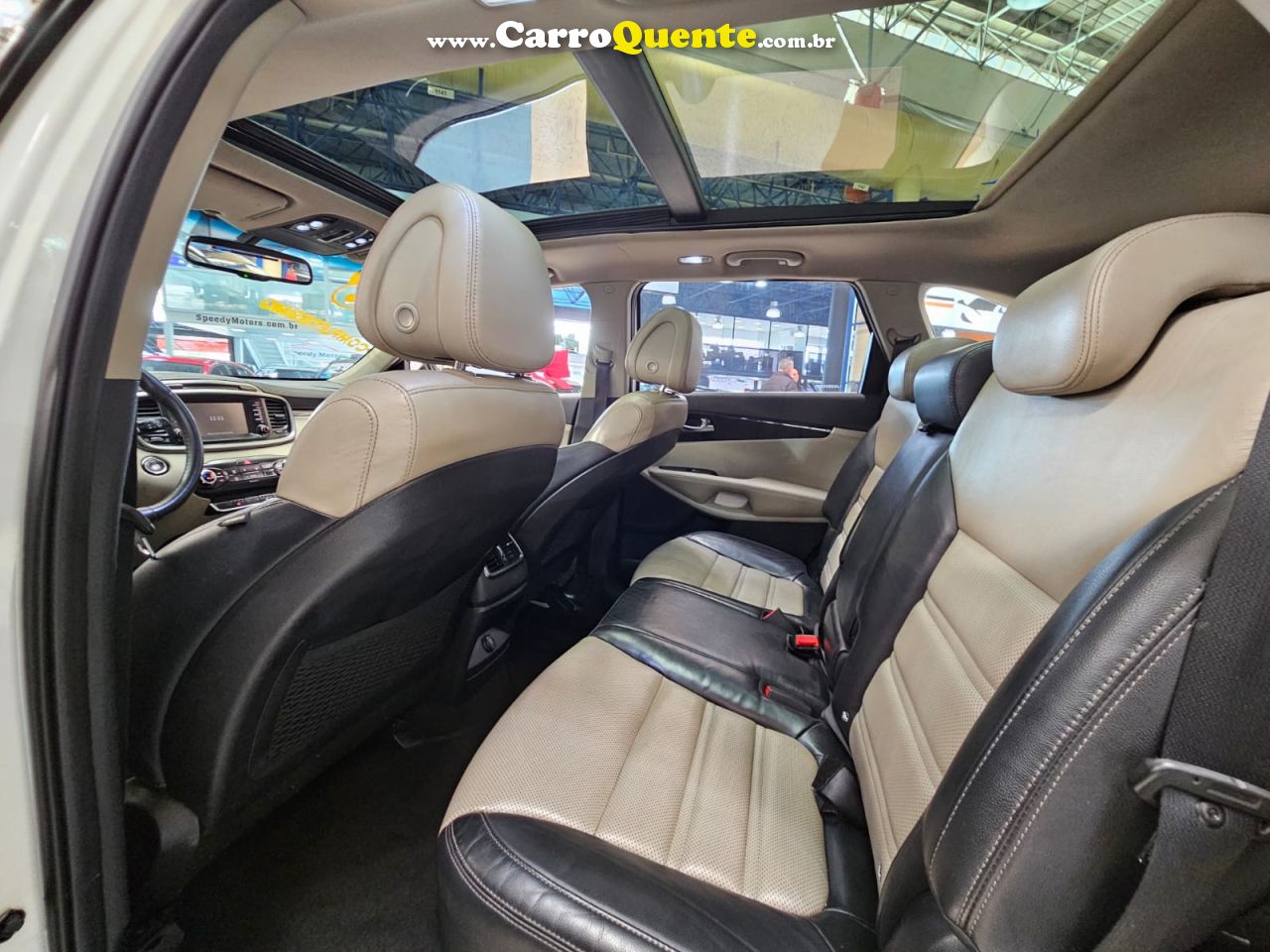 KIA SORENTO 3.3 EX V6 7 LUGARES * C/ Teto Solar * 2018 - Loja