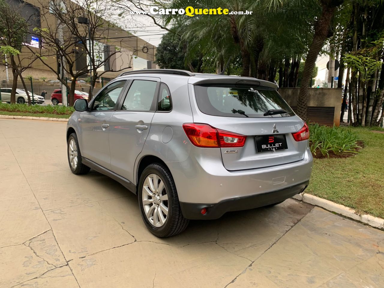 MITSUBISHI   2.0 4X2 16V GASOLINA 4P AUTOMÁTICO   PRATA 2015 2.0 GASOLINA - Loja